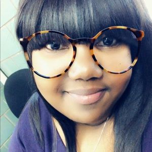 Meet your Posher, Tamara